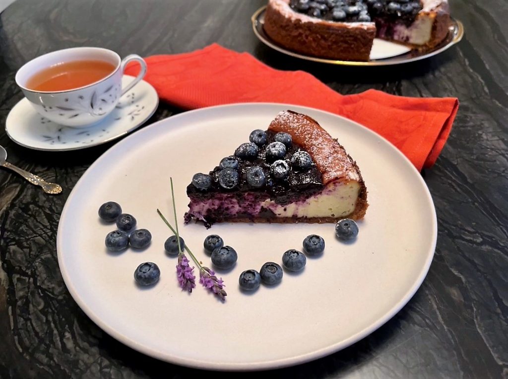 Blueberry lavender jam with cheesecake 