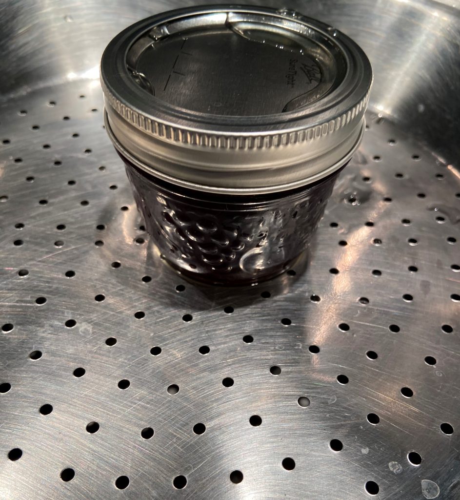 preserve your red wine jelly using your preferred method