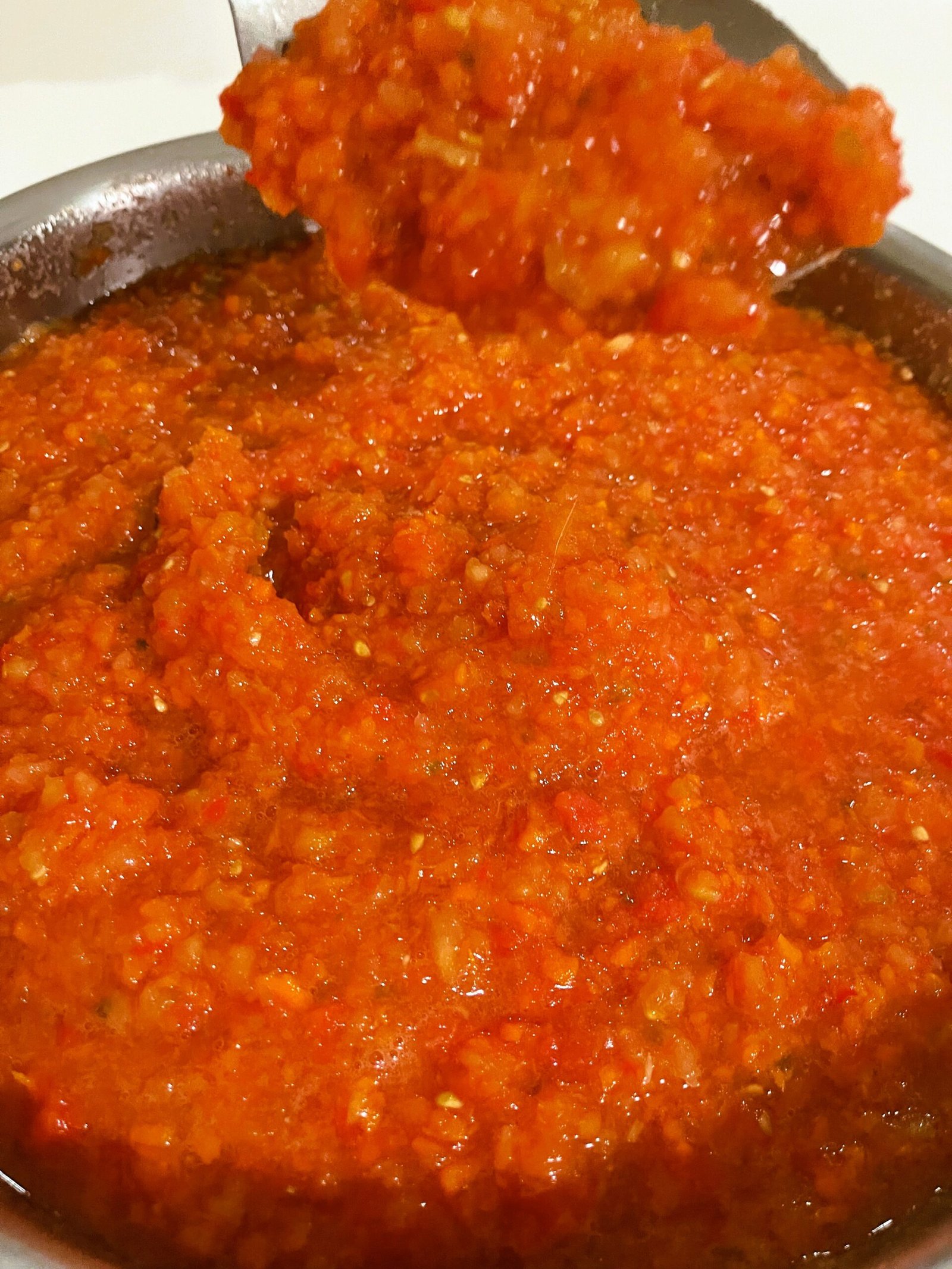 texture of the fully cooked adjika sauce