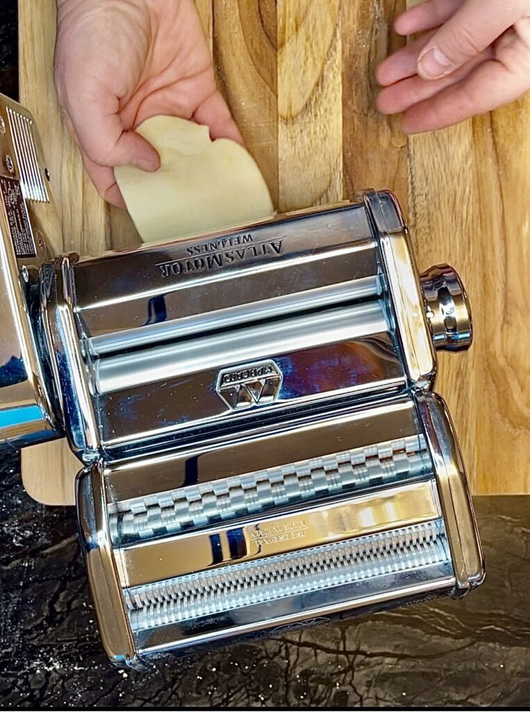 we use past machine to roll the dough