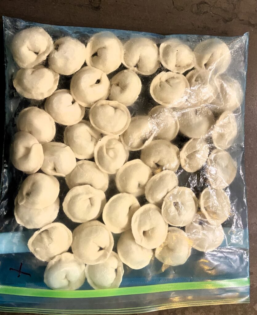 use plastic zipper bags to store pelmeni