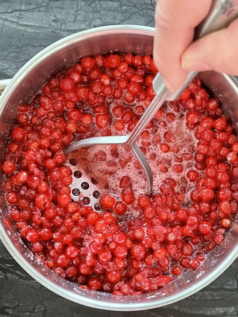 crush berries with sugar prior to maceration