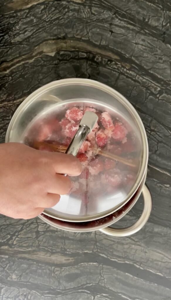 we cover strawberry mixture with a lid and macerate