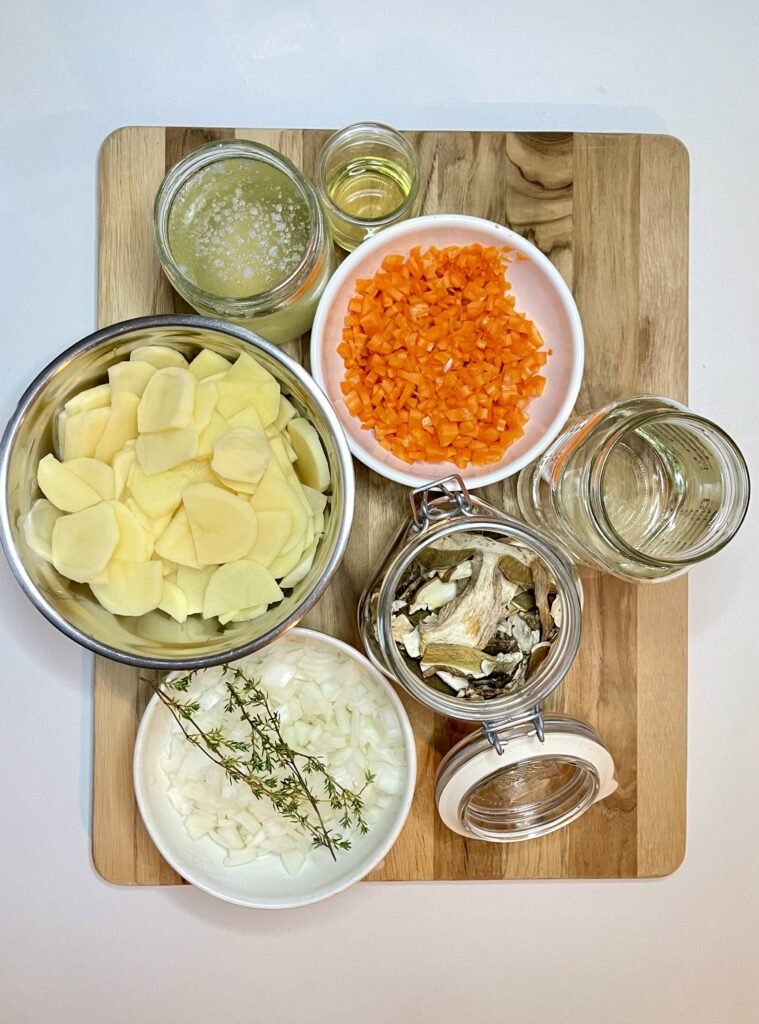 ingredients required to make this porcini mushroom soup recipe