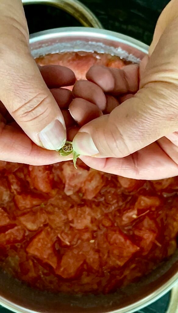 we use cardamom seeds to flavor our pink grapefruit jam