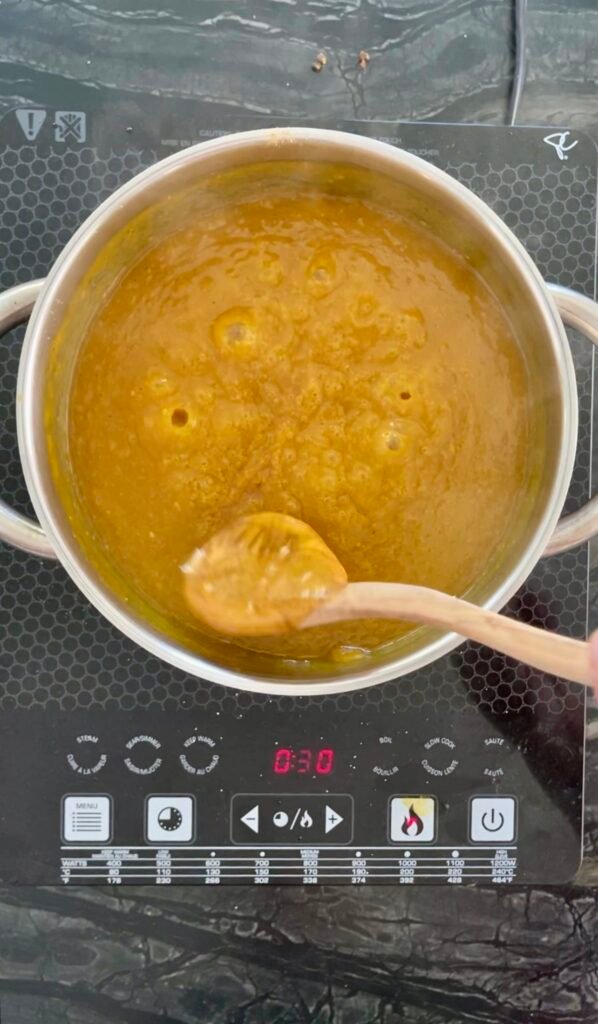 smooth mango chutney - bring mango chutney to boil