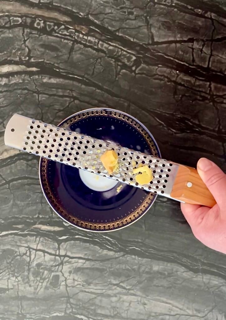 smooth mango chutney prep - grind ginger