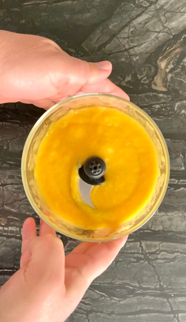 hot pepper jam prep - puree mango