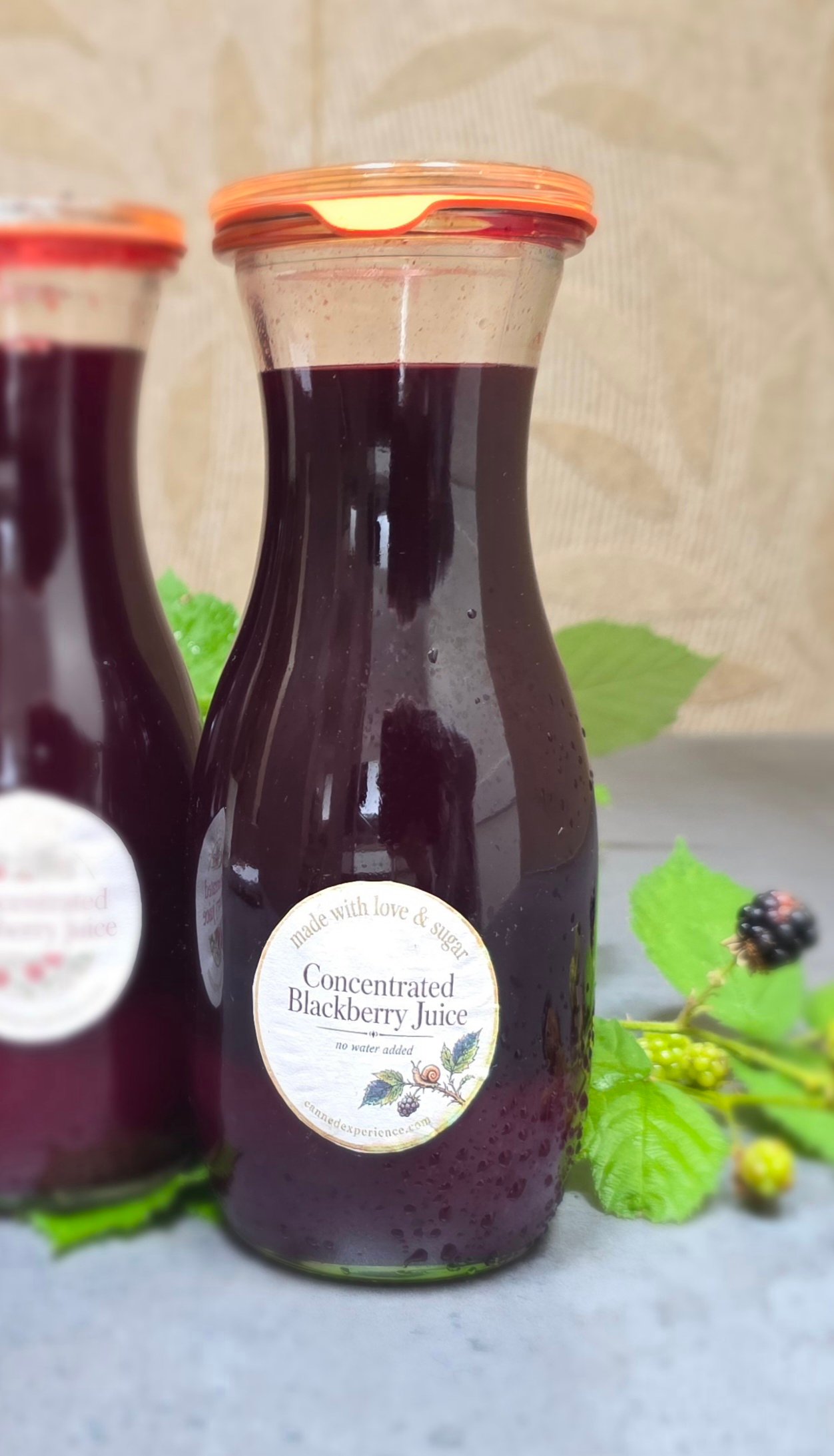 blackberry juice in WECK juice jar close up showing label 
