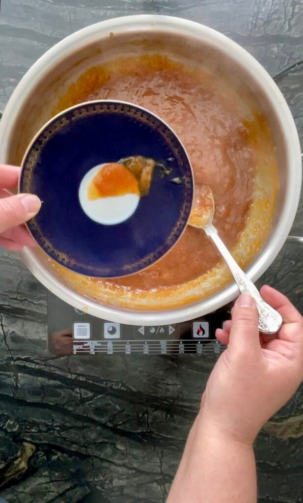 peach apricot lavender ham: a cold plate test to check whether the confiture has set